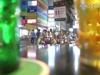 Asia sikiş clip turist - bangkok naughtiness for single men&excl;