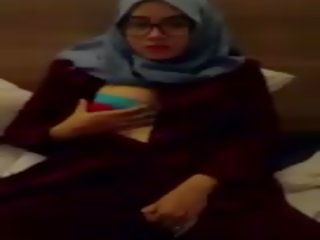 Hidżab dziewczyny solo masturbacja mój niece, brudne klips 76